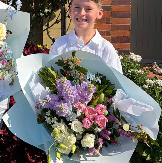Meadow Posy