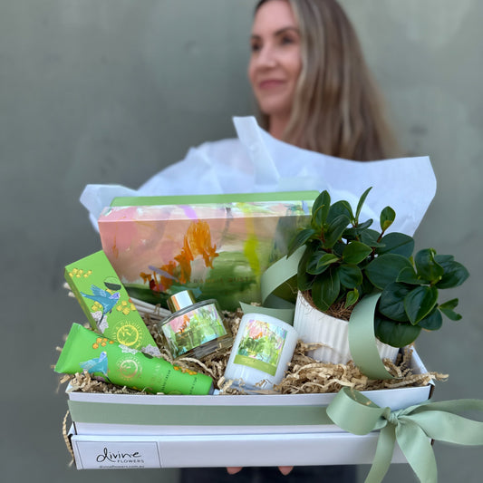 Fresh Escape Pamper Hamper